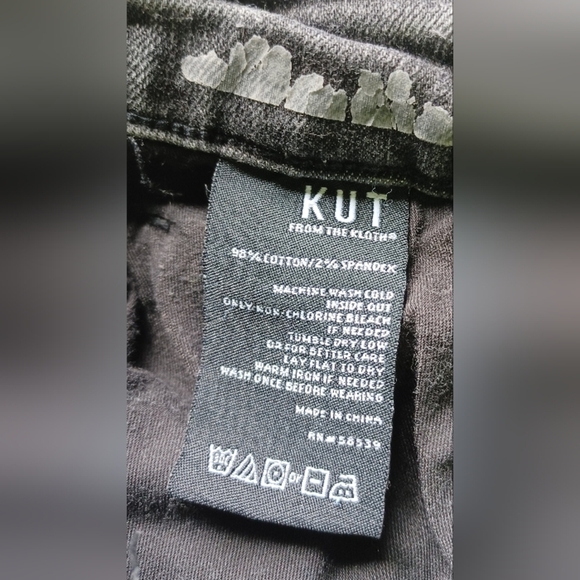 A Kut From The Kloth Distressed Boyfriend Denim Jeans - Picture 14 of 15